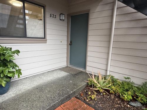 823 Via Casitas, Greenbrae, CA, 94904-1832 | Card Image