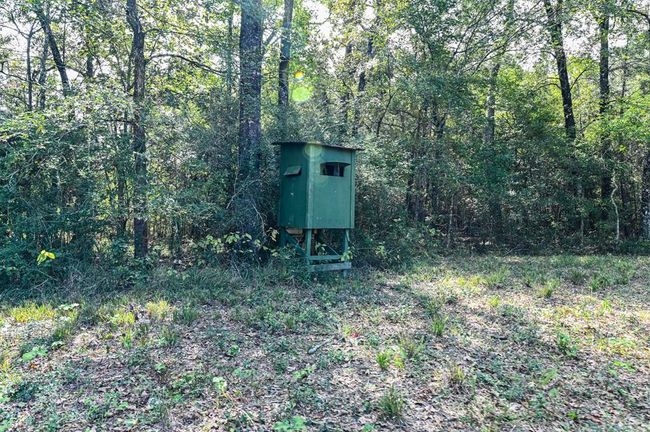 0 Highway 105, Home with 0 bedrooms, 0 bathrooms and null parking in Hull TX | Image 12