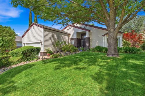 536 Country Oak Dr, Redding, CA, 96003-4217 | Card Image