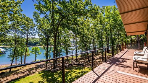 116 Eagle Shore Cir, Fairfield Bay, AR, 72088-3937 | Card Image