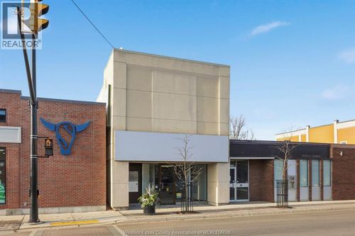 34 Talbot Street N, Essex, ON, N8M1A4 | Card Image