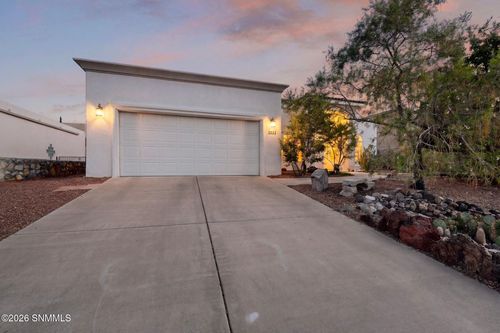 2933 E Springs Rd, Las Cruces, NM, 88011-5270 | Card Image