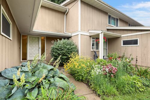 3524 Valley Ridge Road, Middleton, WI, 53562 | Card Image