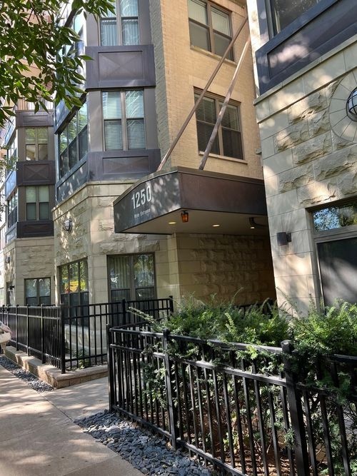 apt-606-1250 S Indiana Ave, Chicago, IL, 60605-3225 | Card Image
