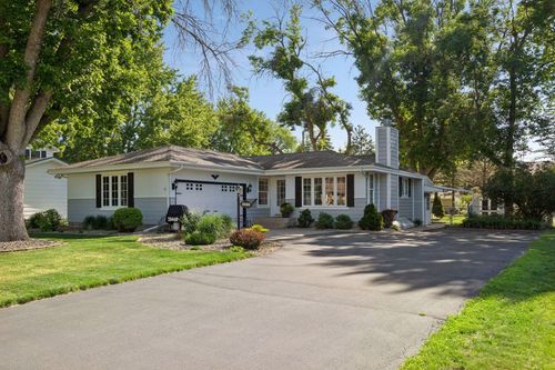 20460 Idalia Ave, Lakeville, MN, 55044-9241 | Card Image