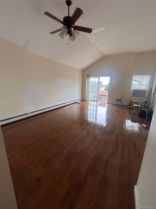 apt-3-3233 Philip Ave, Bronx, NY, 10465-1665 | Card Image