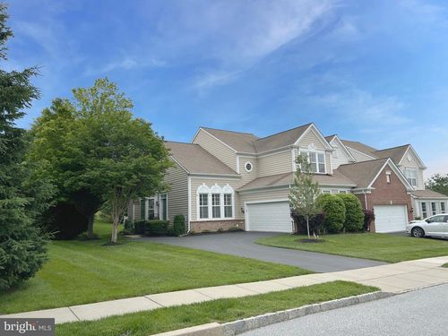 145 Bolero Dr, DOWNINGTOWN, PA, 19335-4940 | Card Image