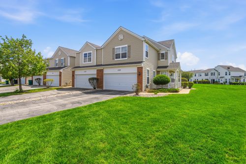 15329 Kenmare Cir, Manhattan, IL, 60442-1443 | Card Image