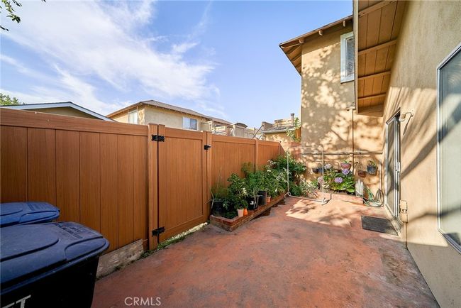 16806 Judy Way, Townhouse with 2 bedrooms, 1 bathrooms and 2 parking in Cerritos CA | Image 11