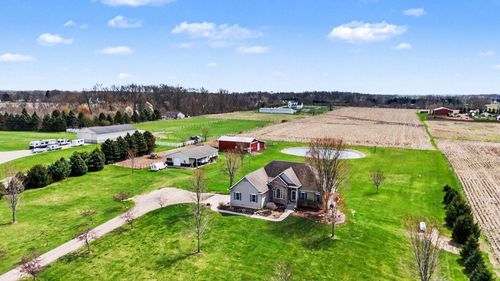 9553 Charles Ct, Dexter, MI, 48130-8409 | Card Image