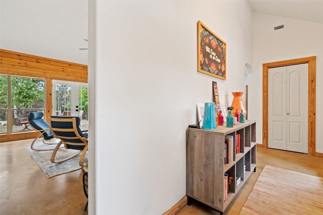 Entrance foyer | Image 10