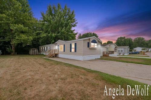 4676 Gardens Blvd Nw, Walker, MI, 49534-7943 | Card Image