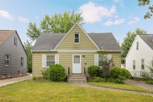 12208 Kensington Ave, Cleveland, OH, 44111-4517 | Card Image