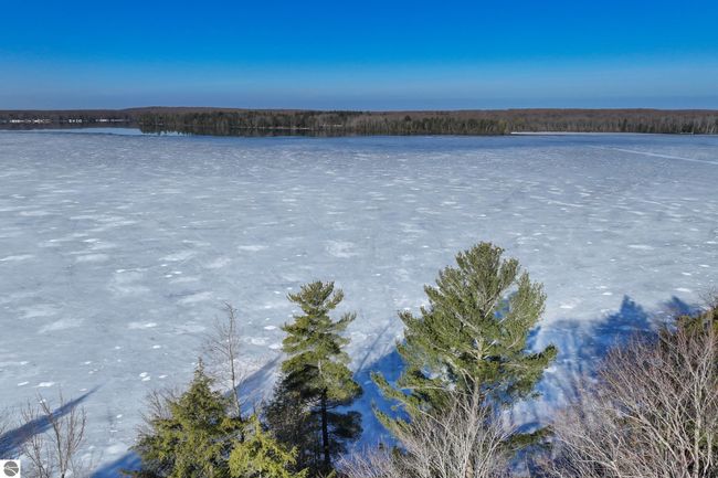5354 E Shore Dr Ne, House other with 4 bedrooms, 2 bathrooms and null parking in Kalkaska MI | Image 9