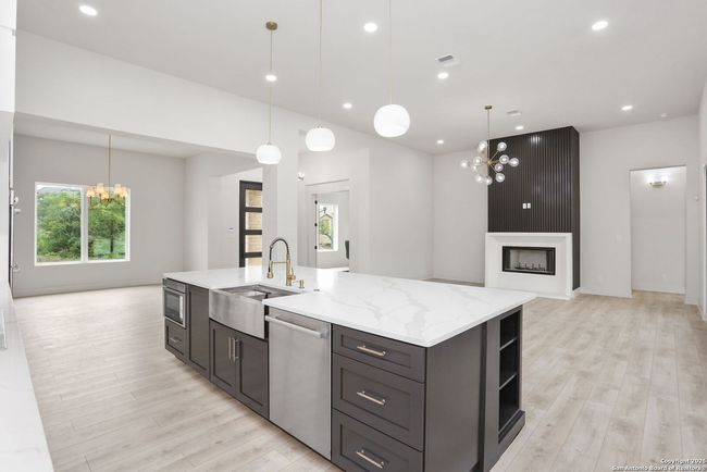 11010 Nina Rdg, House other with 4 bedrooms, 3 bathrooms and null parking in San Antonio TX | Image 9