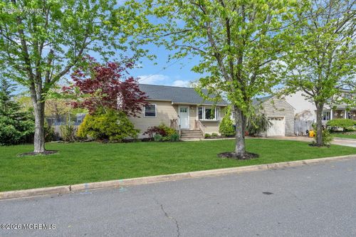 318 Texas Dr, Brick, NJ, 08723-6028 | Card Image