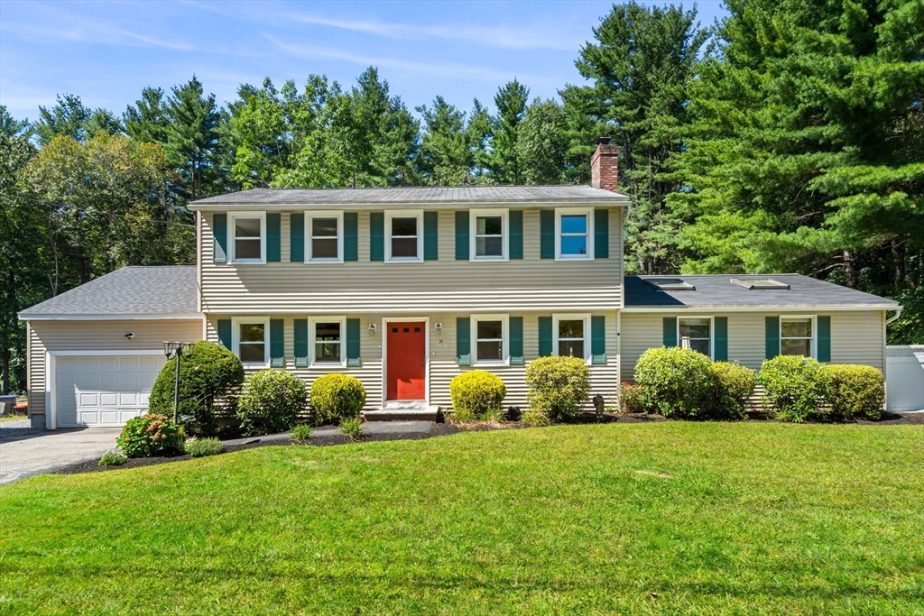 Sugar Hill Cir, Methuen, MA 01844