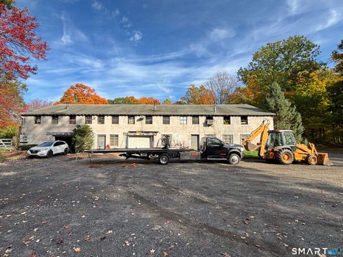536 Scott Rd, Waterbury, CT, 06705-3739 | Card Image