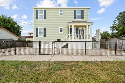 1713 54th St, Galveston, TX, 77551-4718 | Card Image