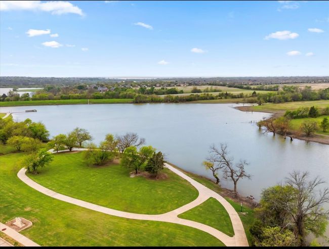 1402 White Water Ln, House other with 4 bedrooms, 2 bathrooms and null parking in Rockwall TX | Image 26