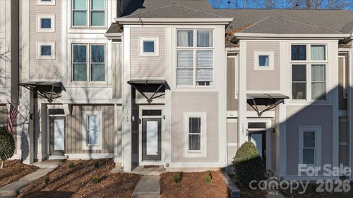1049 Park West Dr, Charlotte, NC, 28209-1398 | Card Image