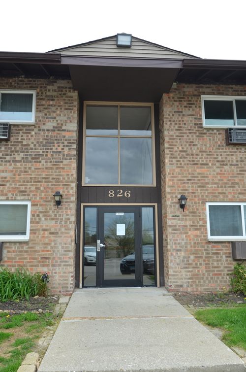 206-826 E Old Willow Rd, Prospect Heights, IL, 60070-2111 | Card Image