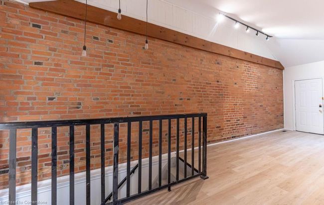 2 - 27 Grove St, House other with 1 bedrooms, 1 bathrooms and 1 parking in Hamilton ON | Image 9