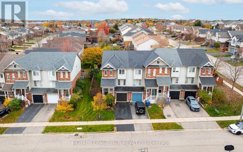 66 Benjamin Crescent, Orangeville, ON, L9W5J3 | Card Image