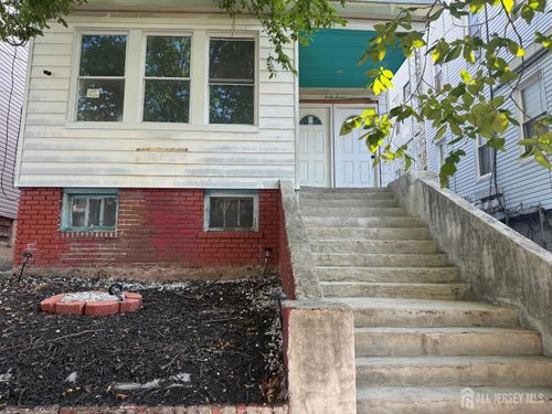 47 Rose Ter, Newark, NJ, 07108-1618 | Card Image