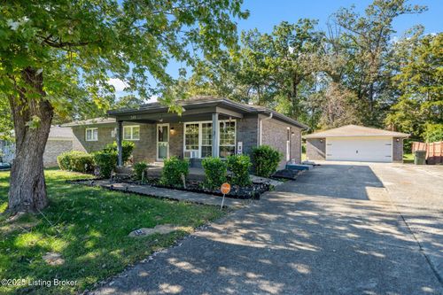 249 Indiana Trl, Radcliff, KY, 40160-1244 | Card Image