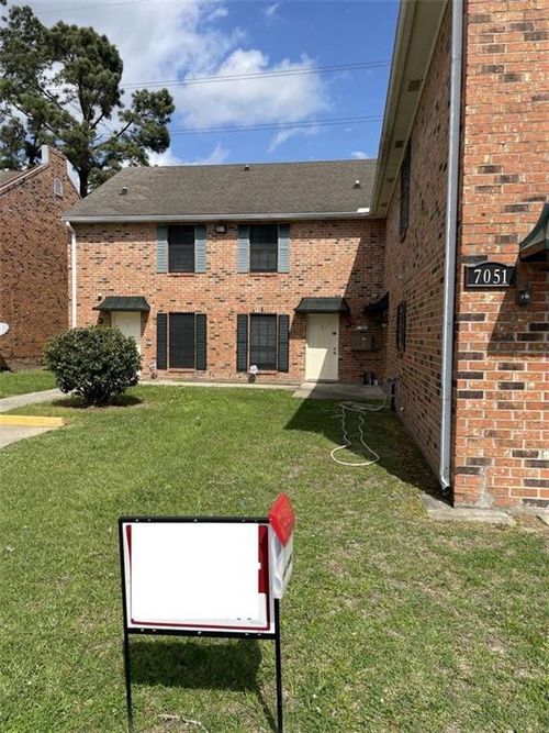 7051 Perkins Place Ct, Baton Rouge, LA, 70808-9105 | Card Image