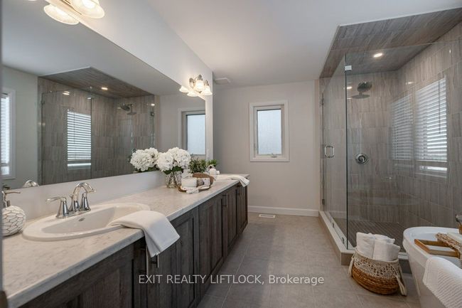 715 Latimer Way, House other with 4 bedrooms, 4 bathrooms and 2 parking in Peterborough ON | Image 19