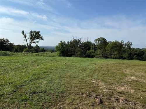 15117 Phelps Rd, Siloam Springs, AR, 72761-9169 | Card Image