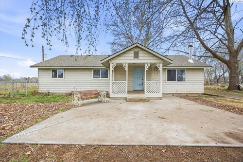 91011 N Yakima River Dr, West Richland, WA, 99353 | Card Image