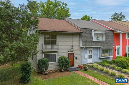 1 Woodlake Dr, CHARLOTTESVILLE, VA, 22901 | Card Image