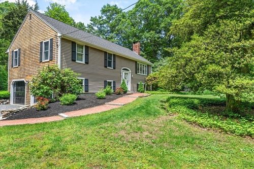 6 Mattakeesett Ln, Norwell, MA, 02061-1311 | Card Image