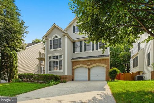 3945 Highland Oaks Dr, FAIRFAX, VA, 22033-2032 | Card Image