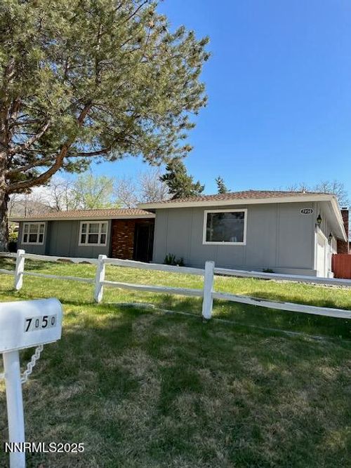 7050 Pembroke Dr, Reno, NV, 89502-9751 | Card Image