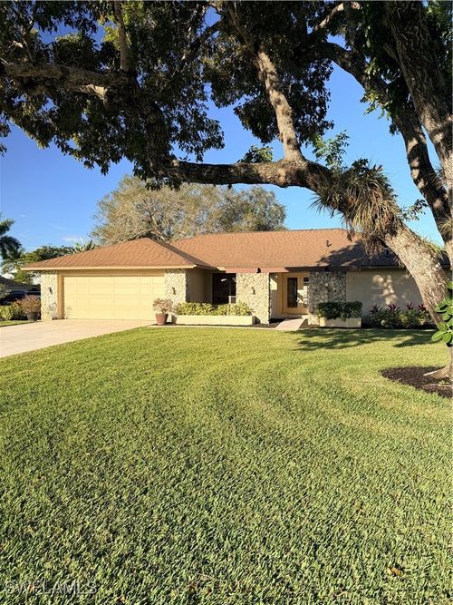 1941 Princess Ct, NAPLES, FL, 34110-8137 | Card Image