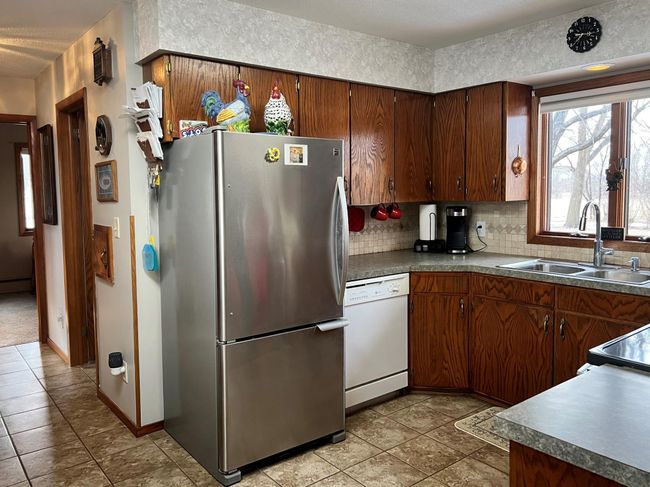 Kitchen | Image 12