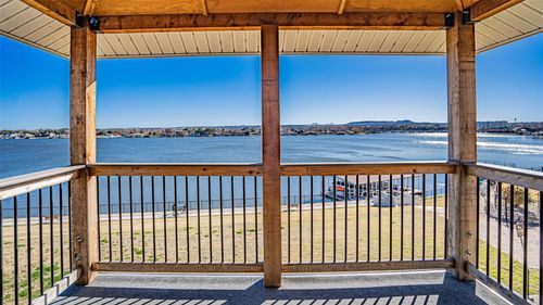 apt-17-105 W Doyle St, Granbury, TX, 76048-2493 | Card Image