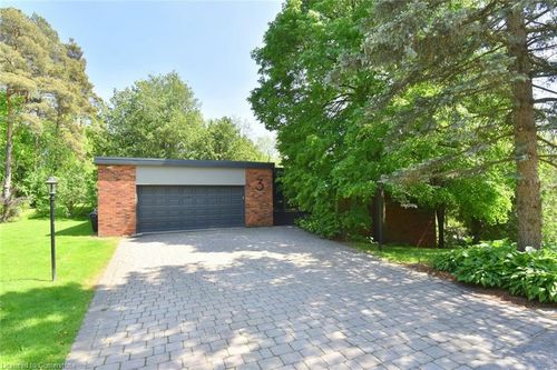 3 Harvest Crt, Dundas, ON, L9H5K2 | Card Image