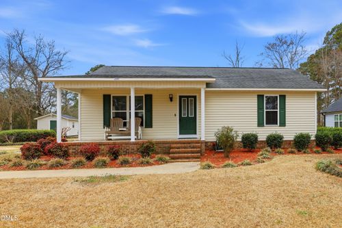 525 W Edwards St, Princeton, NC, 27569-7373 | Card Image