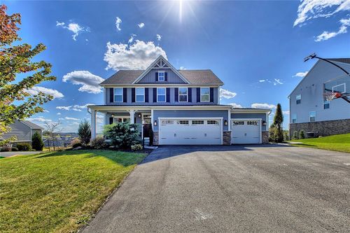 1037 Wedgewood Dr, Penn Twp, PA, 15644 | Card Image