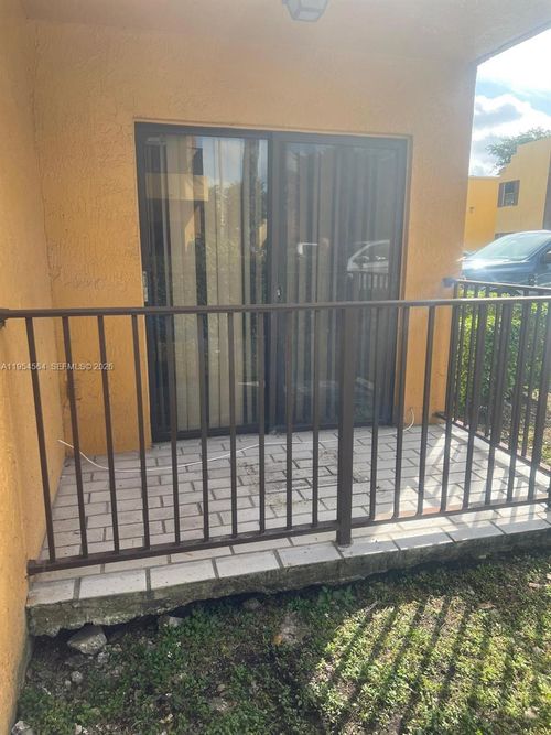 apt-103-526 Nw 114th Ave, Sweetwater, FL, 33172-4744 | Card Image