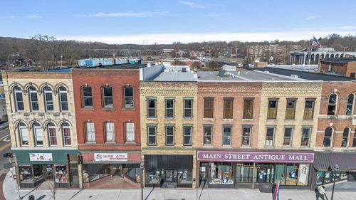 105 E Main St, Niles, MI, 49120-2224 | Card Image