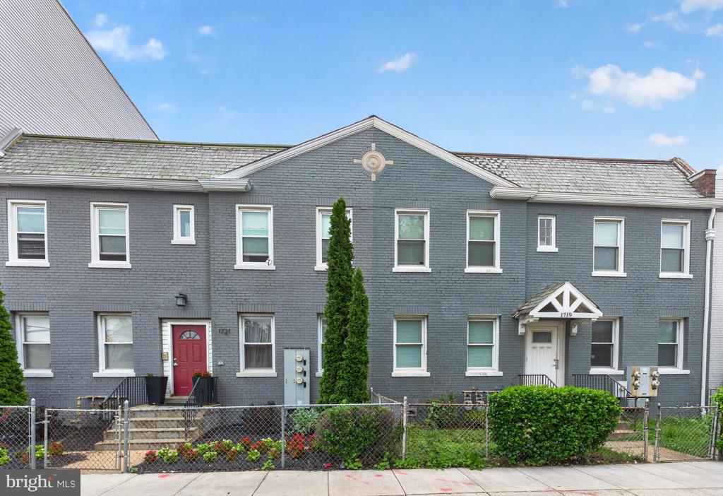 Residential in WASHINGTON 4