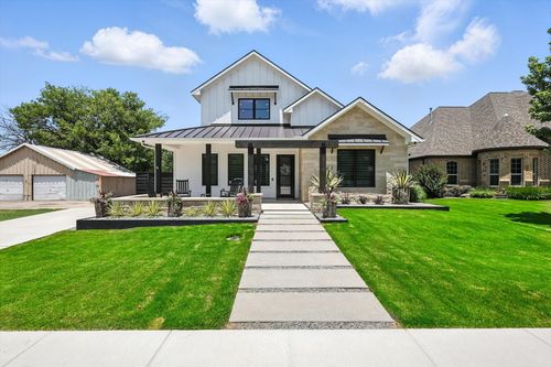 305 Denton Dr, Roanoke, TX, 76262-6298 | Card Image