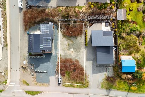 535 Gibson St, Tofino, BC, V0R2Z0 | Card Image