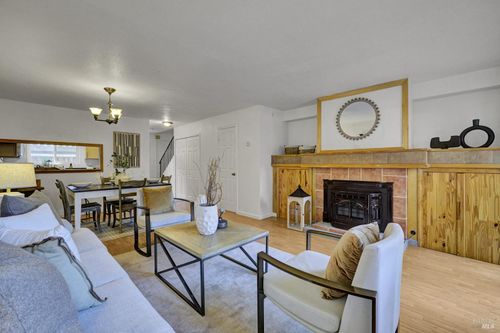 735 Racquet Club Circle, Rohnert Park, CA, 94928 | Card Image